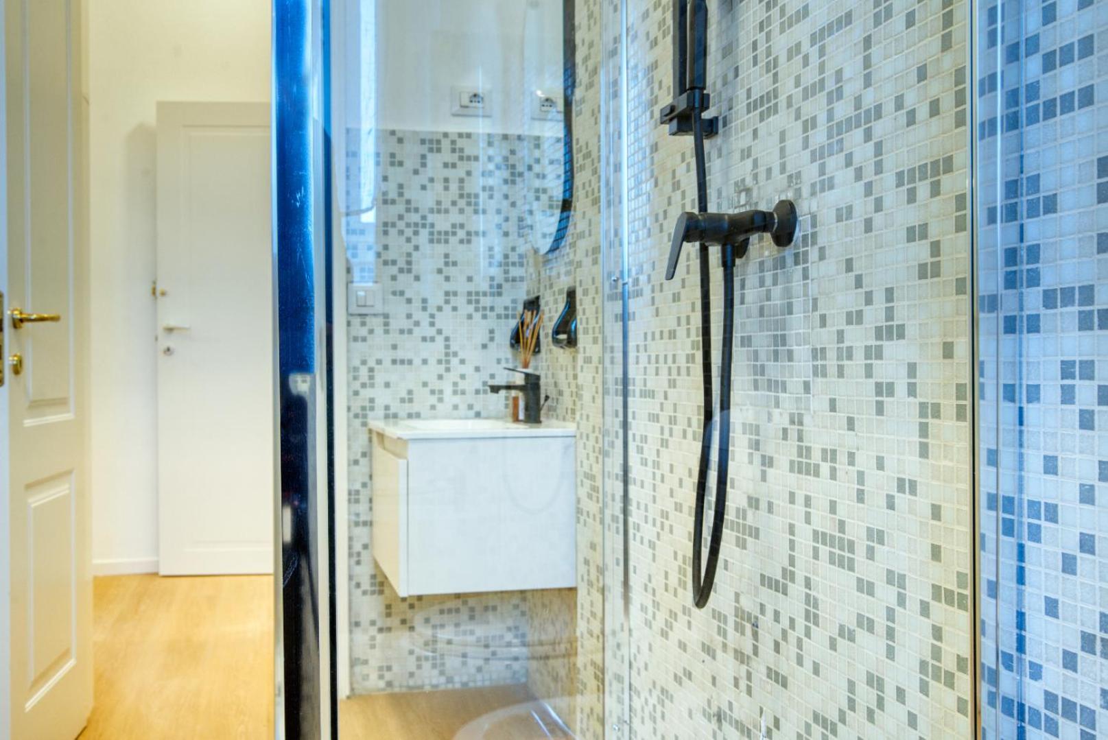 Italianflat - Elegant Suites With Balcony In Navigli Milan Bagian luar foto