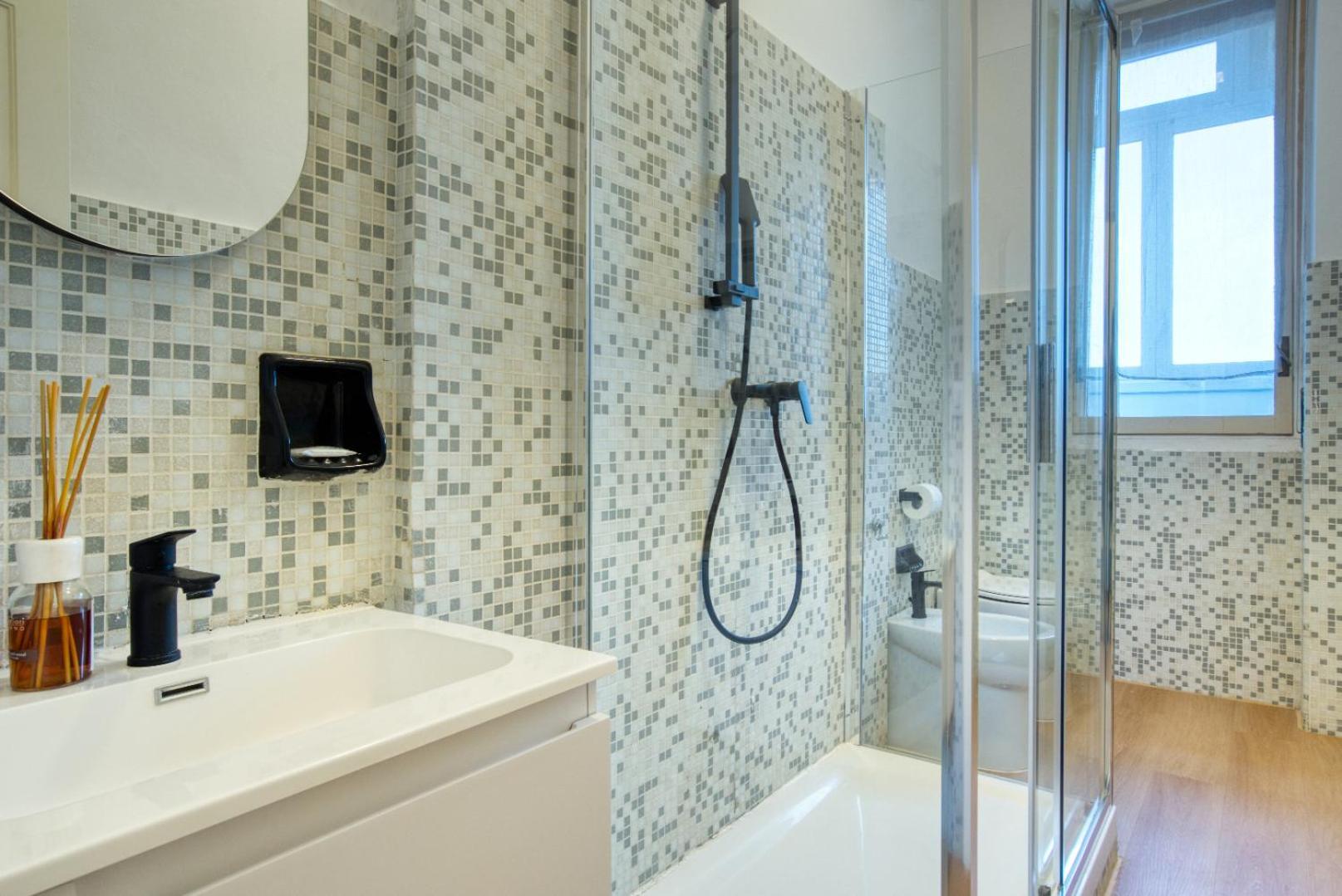 Italianflat - Elegant Suites With Balcony In Navigli Milan Bagian luar foto
